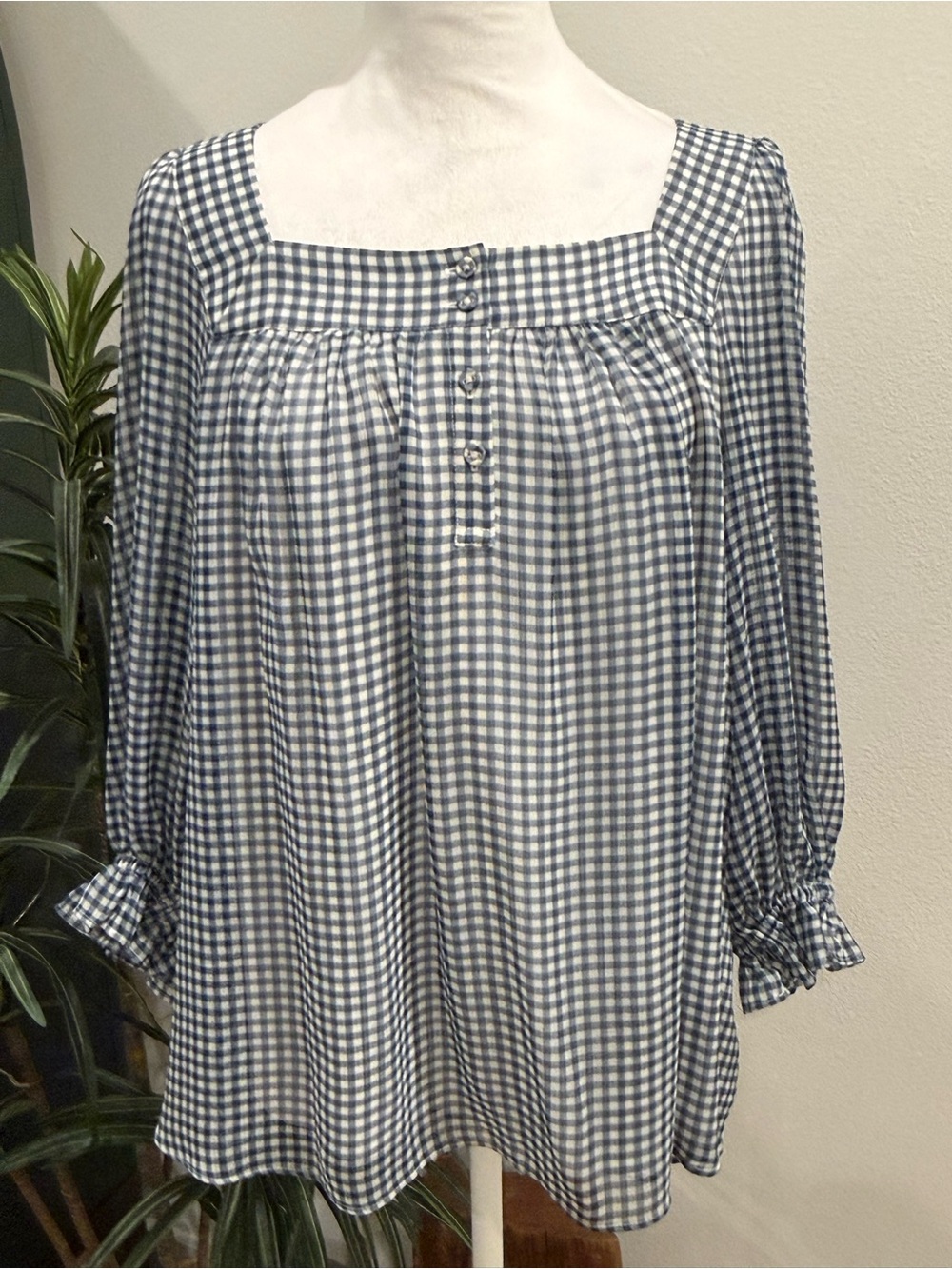 LC Lauren Conrad Blue and White Gingham Peasant Top Sheer Lined Lightweight L